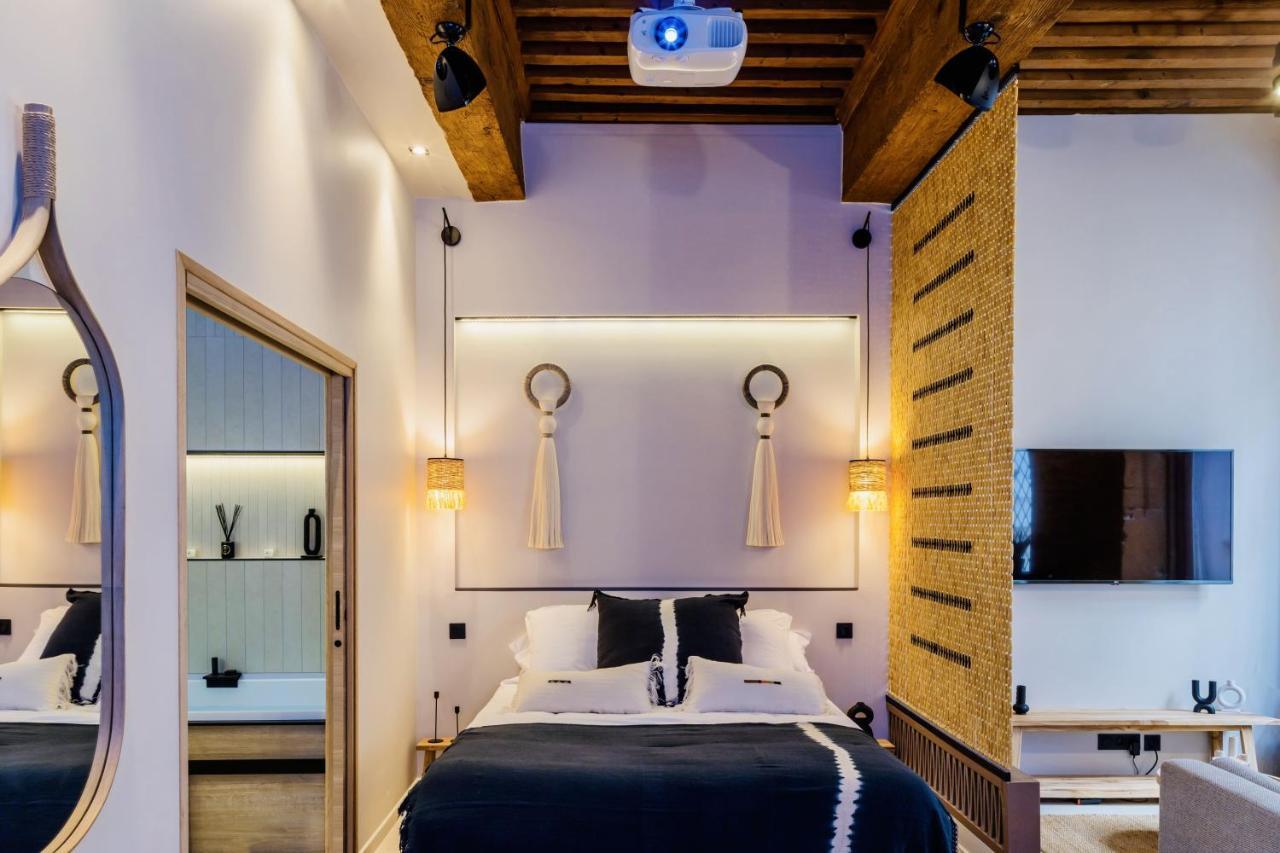 Host Inn Le Lumiere Spa & Cinema Lyon Buitenkant foto