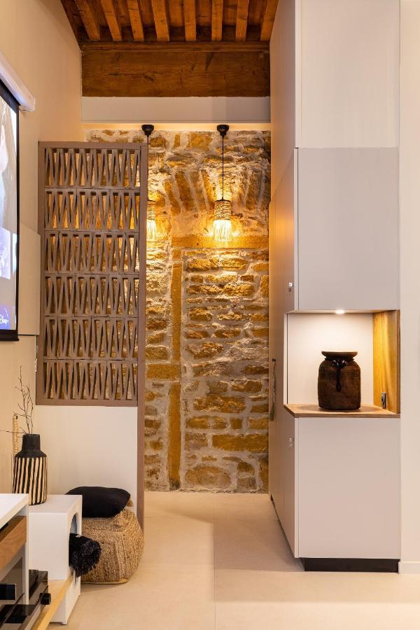 Host Inn Le Lumiere Spa & Cinema Lyon Buitenkant foto
